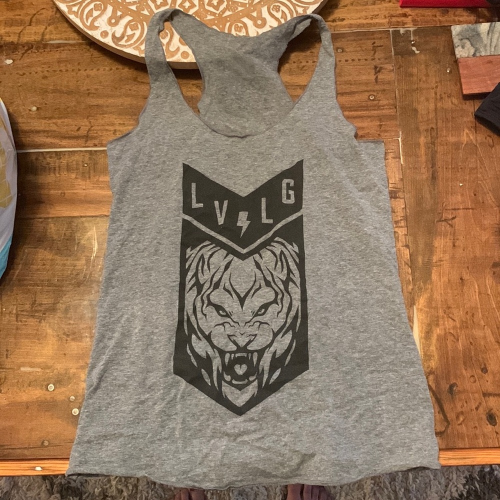 Love large razorback tee